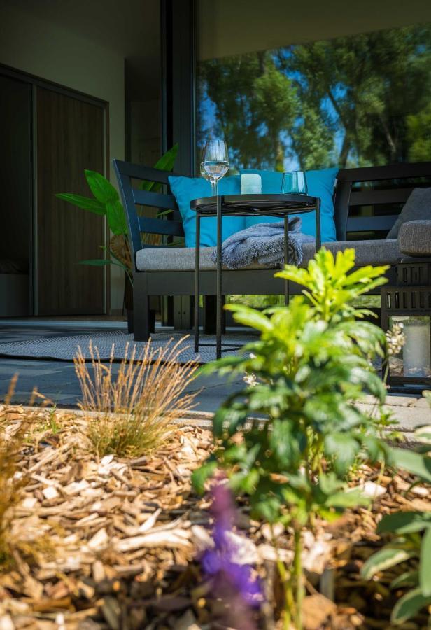 Appartamento Fuzliget Surf Garden Balatonfůzfő Esterno foto