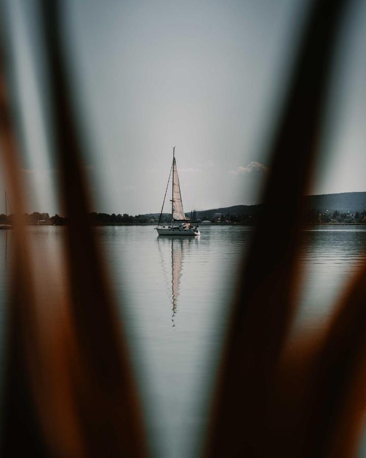 Appartamento Fuzliget Surf Garden Balatonfůzfő Esterno foto