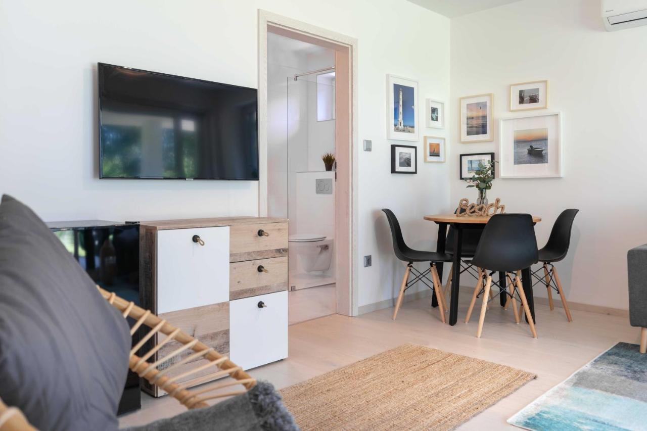Appartamento Fuzliget Surf Garden Balatonfůzfő Esterno foto