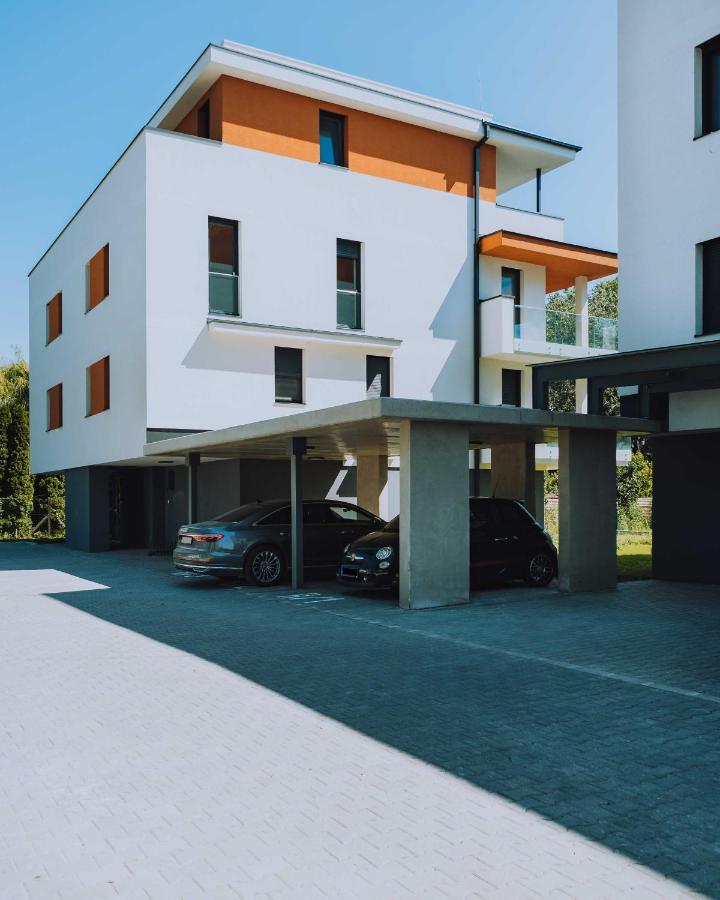 Appartamento Fuzliget Surf Garden Balatonfůzfő Esterno foto